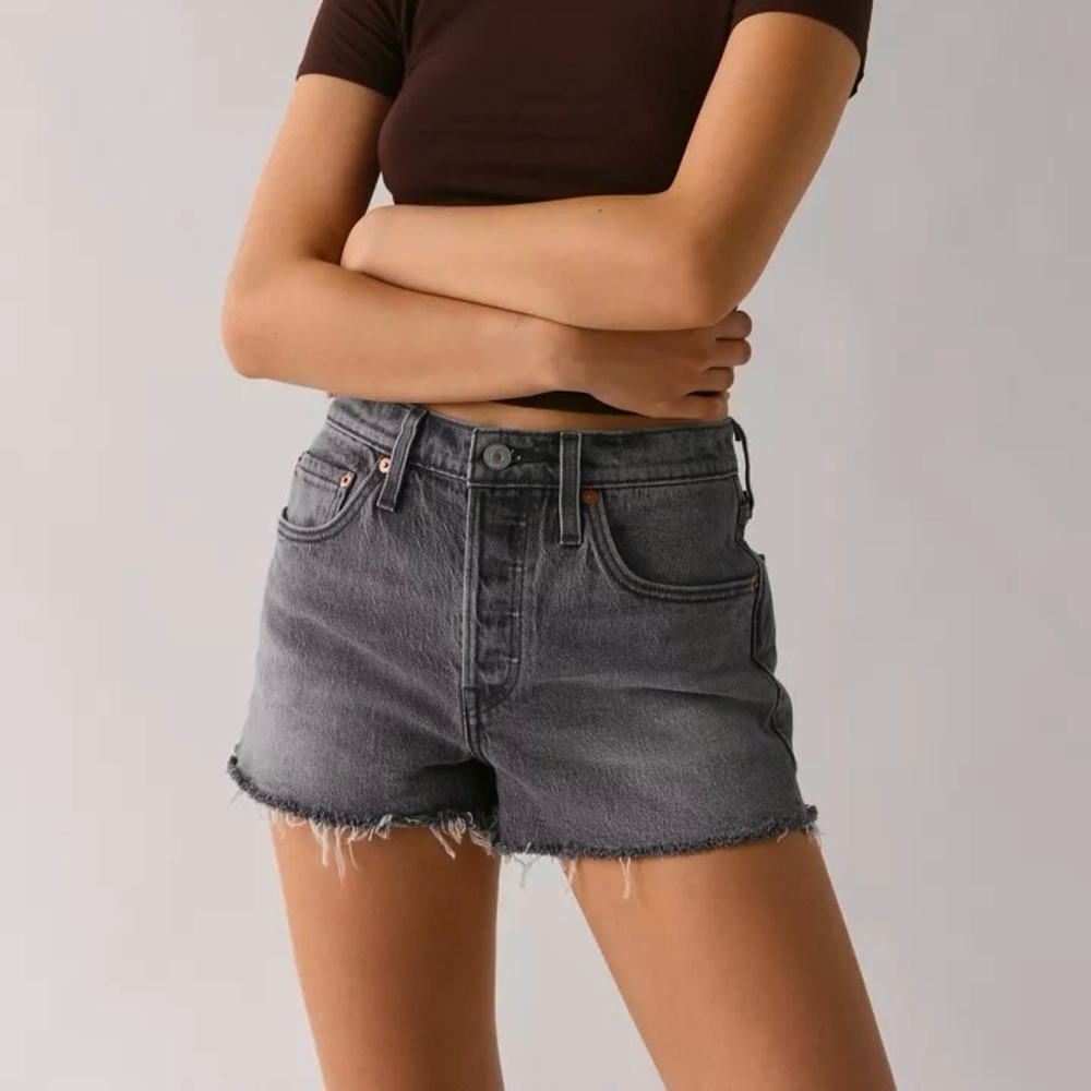 Levi’s 501 W26 (US 2/3) Women’s Denim Jeans Shorts Gray High Rise Button Fly